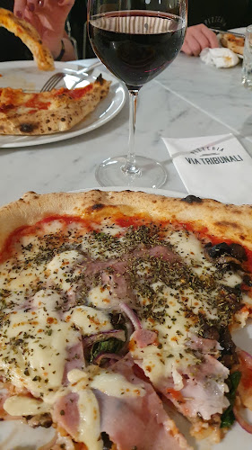 Pizzeria Via Tribunali Kallio - Helsinki