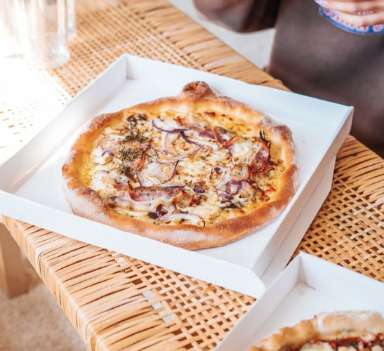 FIZZA Kauniainen Pizza-automaatti - Kauniainen