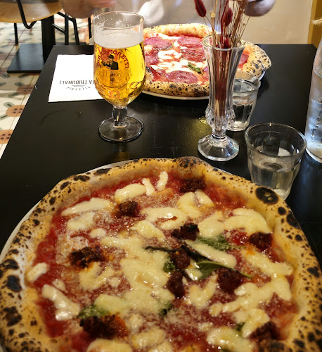 Comentarii opinii despre Via Tribunali