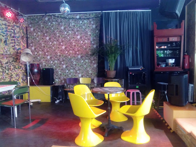 Bizarre - Ravintola-ala