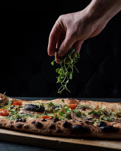 Comentarii opinii despre Red Onion X Deluxe Burger & Pizza - Myyrmanni