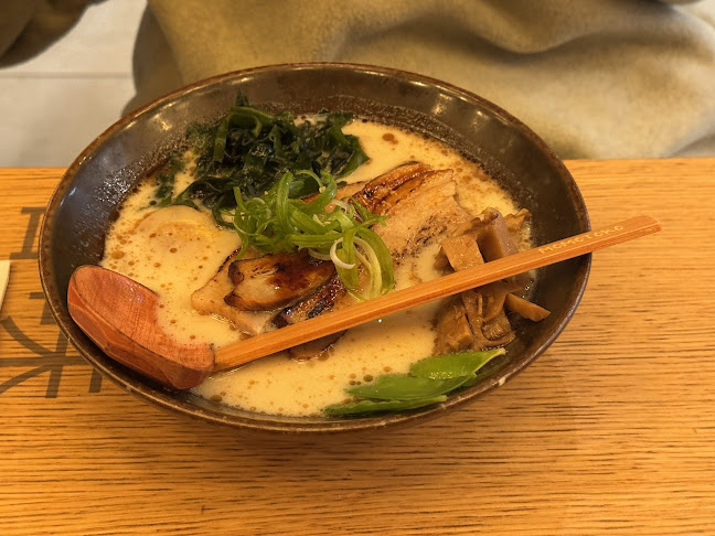 Momotoko Jumbo - Ravintola-ala