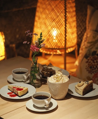 Comentarii opinii despre Valkoinen Puu Café & Shop