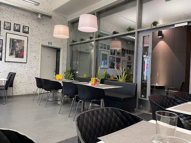 Opinii despre Parmesan Arabia în Helsinki - Ravintola-ala