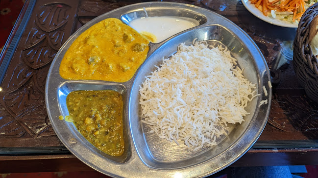 Comentarii opinii despre Base Camp