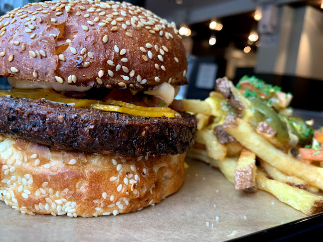 Bites Burgers Kamppi