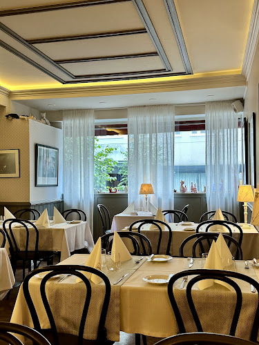 Opinii despre Ravintola Kissanviikset în Jyväskylä - Ravintola-ala