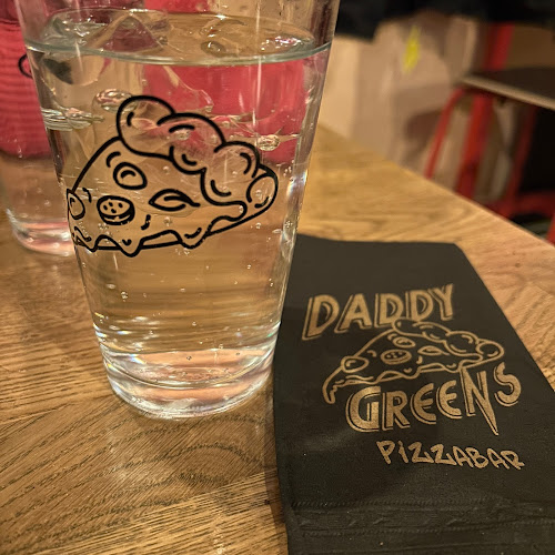 Comments and reviews of Daddy Greens Pizzabar Töölö