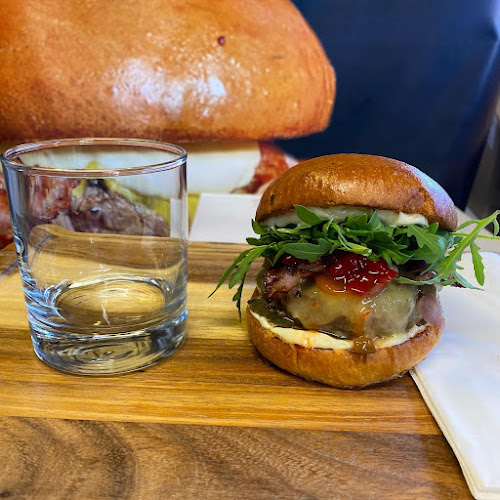 Opinii despre Hamptown Burger Hämeenlinna în Hämeenlinna - Ravintola-ala