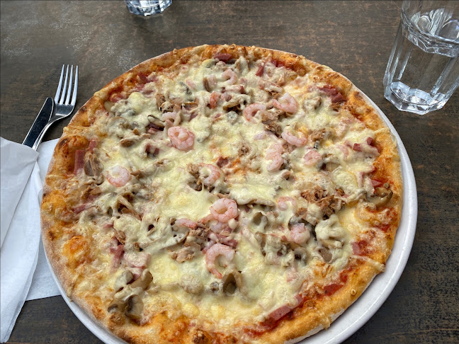 Comentarii opinii despre Ypäjän Kahvila Kebab & Pizzeria