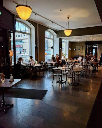 One Bar & Restaurant - Ravintola-ala