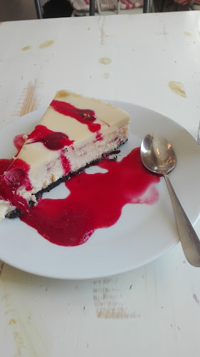 Valkoinen Puu Cafe & Shop - Ravintola-ala