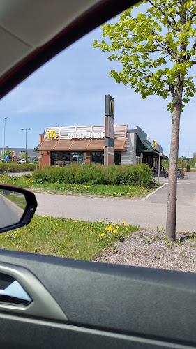 Comentarii opinii despre McDonald's Espoo Suomenoja