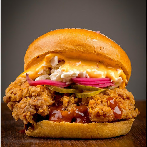 The Urban Bites | Burgers & Wraps - Ravintola-ala