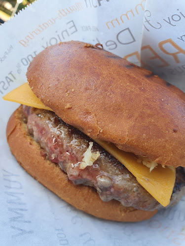 Pekari's Burger & Smokery Open Times