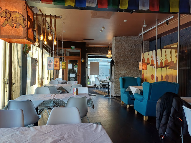 Everest Himal Nepalilainen Ravintola Rauma