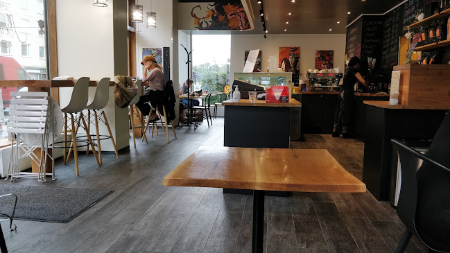 Comentarii opinii despre Cafe & Bakery Mimosa