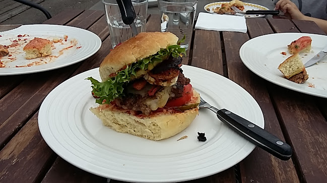 Cafe Torilla / Pohjolan talo - Ravintola-ala