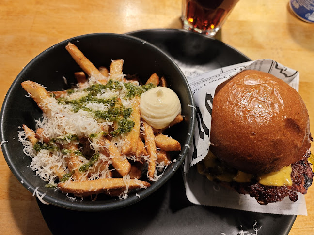 Comentarii opinii despre Clubhouse Burgers