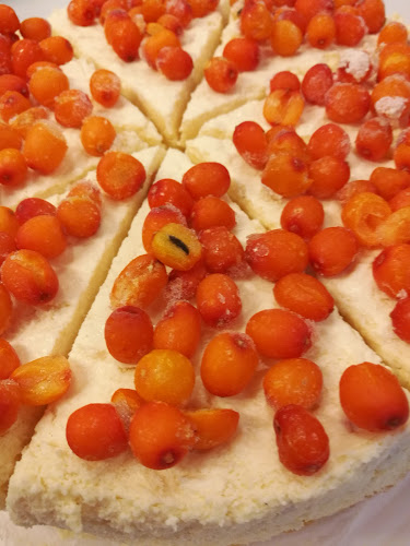 Kolme Tähteä - Ravintola-ala