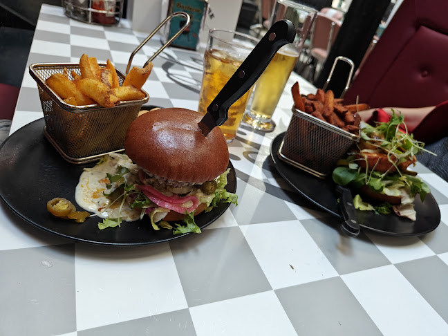 Fifth Avenue - Ravintola-ala