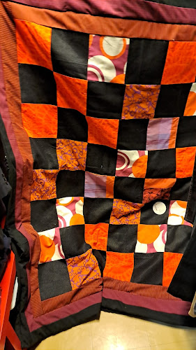 Comentarii opinii despre Turun Katulähetyksen Kirpputori