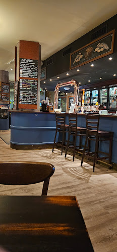 Comentarii opinii despre William K. Kurvi