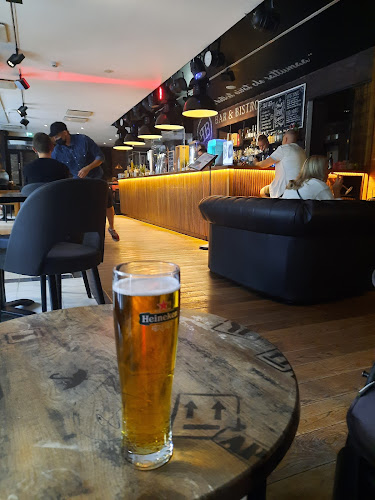 Bar & Bistro - Ravintola-ala