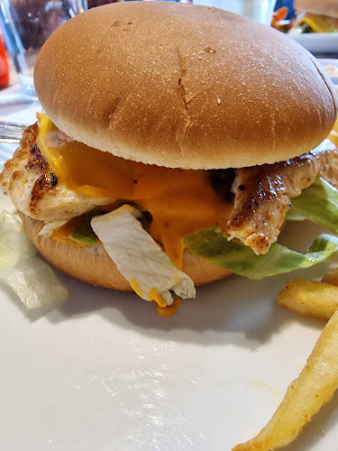 Comentarii opinii despre Jussin Baari