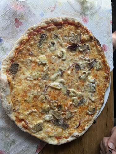 Opinii despre Kahvila-ravintola Vaskikello în Pyhäjärvi - Ravintola-ala