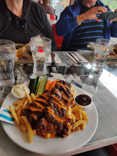 Comentarii opinii despre Bus Burger