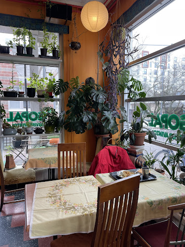 Kasvisravintola Gopal - Ravintola-ala