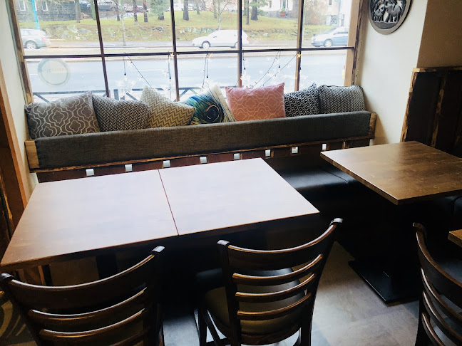 Opinii despre Manskun Pizza & Kebab în Helsinki - Ravintola-ala