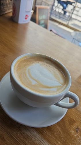 Gastro Cafe Kallio Phone number