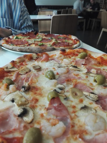 Naples Pizza & Wine Kamppi - Helsinki