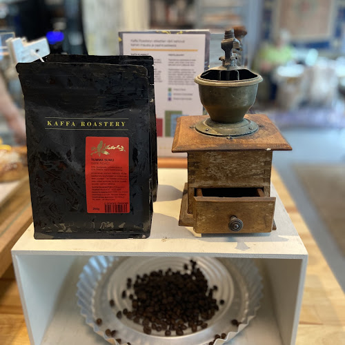 Bakery Café Puusti Phone number