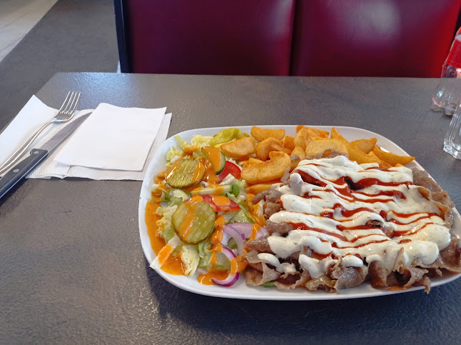 Hattulan Pizza-Kebab House - Ravintola-ala