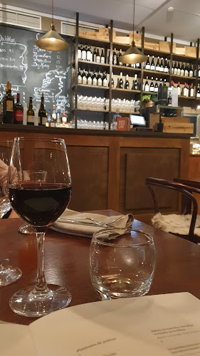 Comentarii opinii despre Gustavo