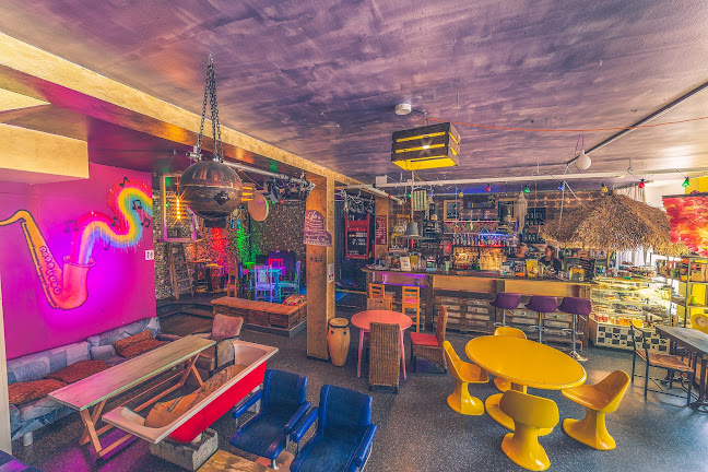 Bizarre - Ravintola-ala