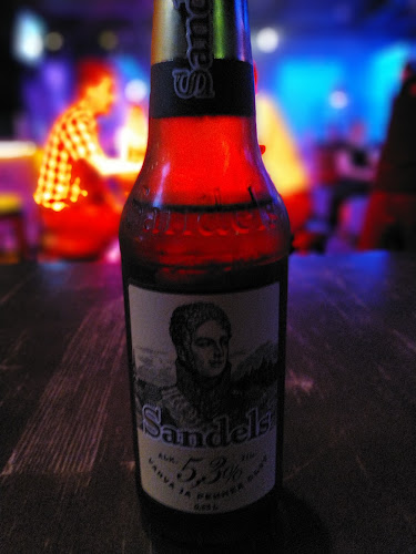 Lyni Dancebar Phone number