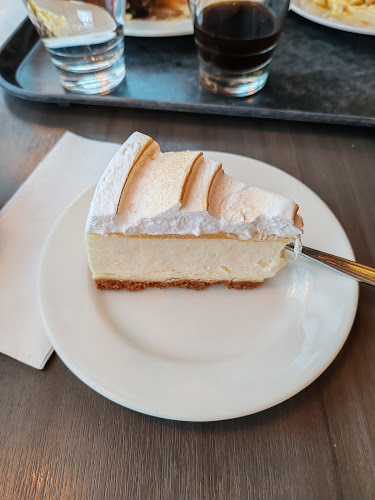 Comentarii opinii despre Rami Visulahti (Ramin Konditoria Kahvila Oy)