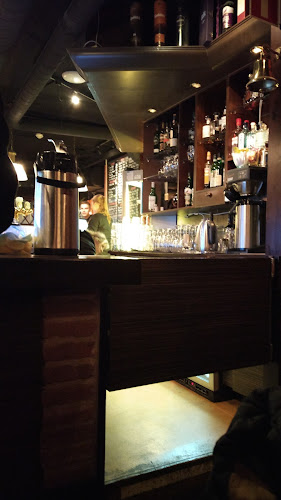 Comentarii opinii despre Oluthuone Joutsen