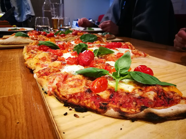 https://www.raflaamo.fi/fi/ravintola/jyvaskyla/trattoria-aukio-jyvaskyla