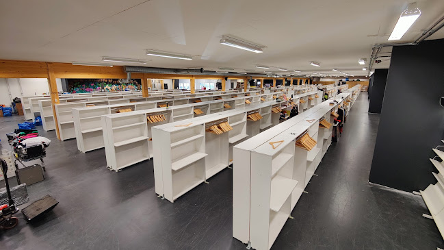 Bella Itsepalvelukirpputori Open Times