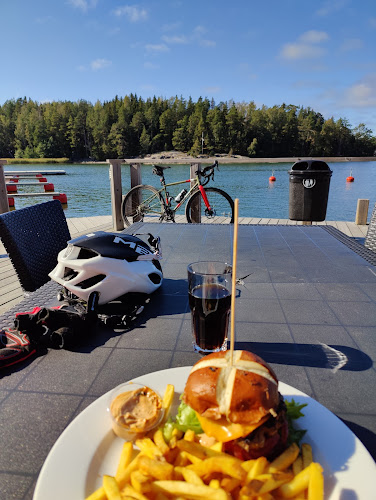 Opinii despre Paraisten Portti în Parainen - Ravintola-ala