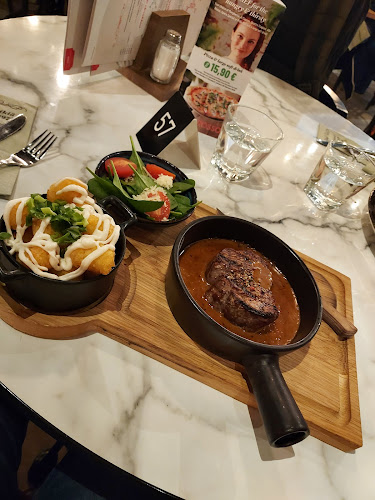 Rosso Iso Omena, Espoo