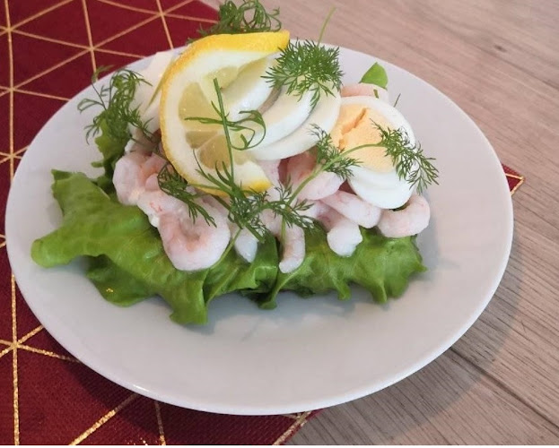 Comentarii opinii despre Mannilan Konditoria Oy