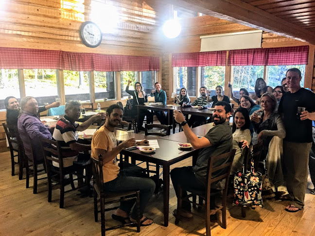 Opinii despre Järvikahvila - Aulangon Luontoliikuntakeskus în Hämeenlinna - Ravintola-ala