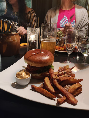 Comentarii opinii despre Oskarin Kellari