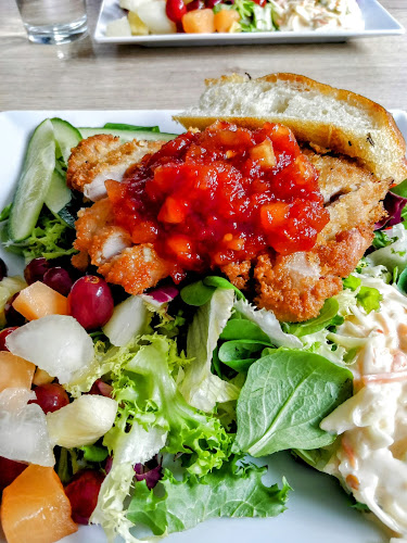 Opinii despre Tilaus- ja Juhlaravintola Myllysaari în Valkeakoski - Ravintola-ala